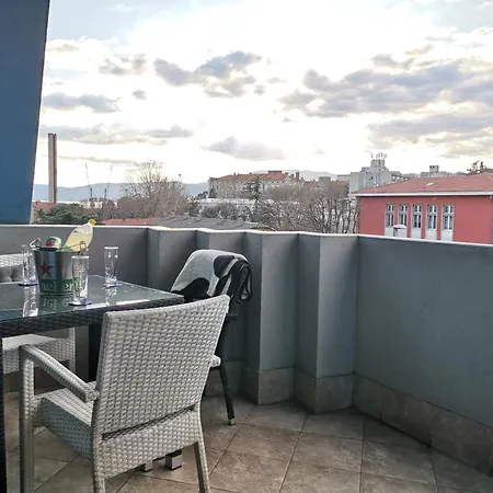 Appartement Rocky Iii Rijeka